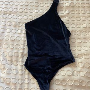 One shoulder FABLETICS blue velvet bodysuit
